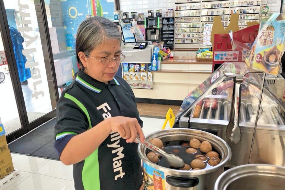 先體驗、再徵才 桃竹苗分署4/24攜手全家舉辦中高齡職場體驗歡迎中高齡朋友報名參加 先體驗、再徵才 桃竹苗分署4/24攜手全家舉辦中高齡職場體驗歡迎中高齡朋友報名參加