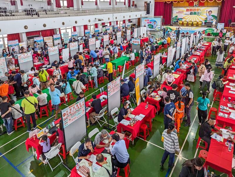 4/19嘉縣府舉行大型徵才，薪資最高上看7萬