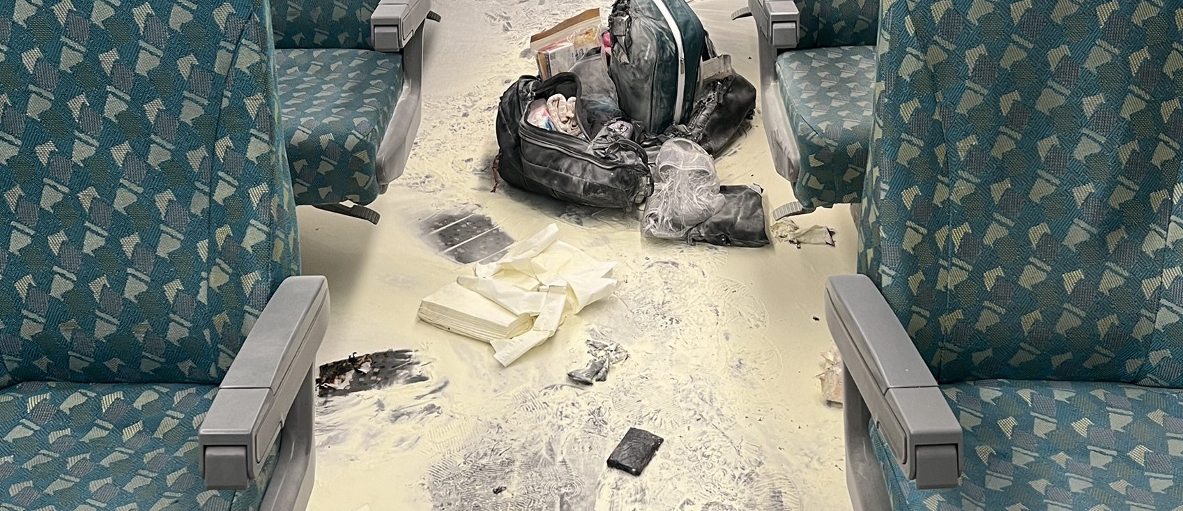 恐怖!行動電源高鐵上自燃 1人遭燙傷 恐怖!行動電源高鐵上自燃 1人遭燙傷