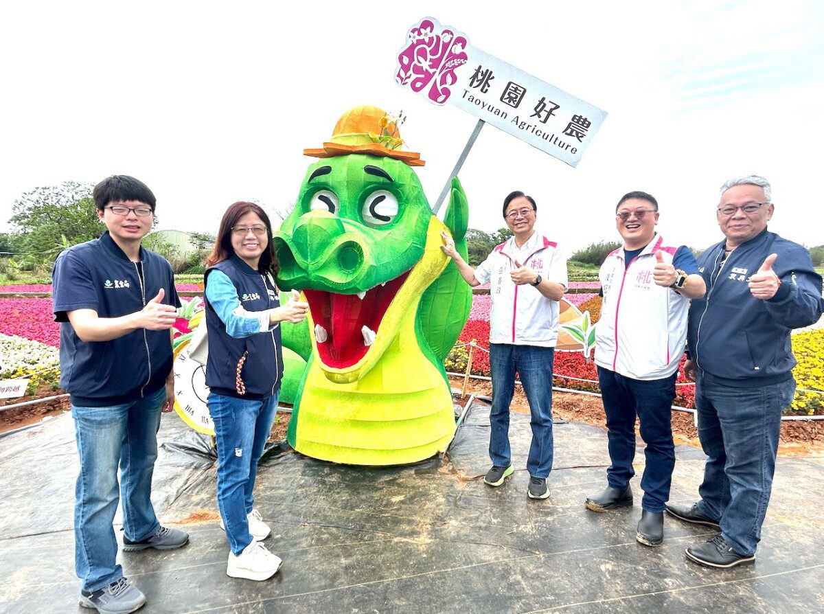 桃園市長張善政下田推廣環保種西瓜 桃園彩色海芋季狂吸54萬人次破紀錄
