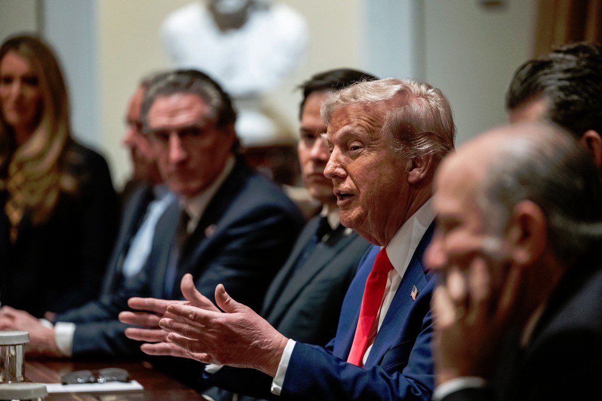 市場繃緊神經?川普啟動半導體國安關稅調查 電子產品恐遭殃 市場繃緊神經?川普啟動半導體國安關稅調查 電子產品恐遭殃