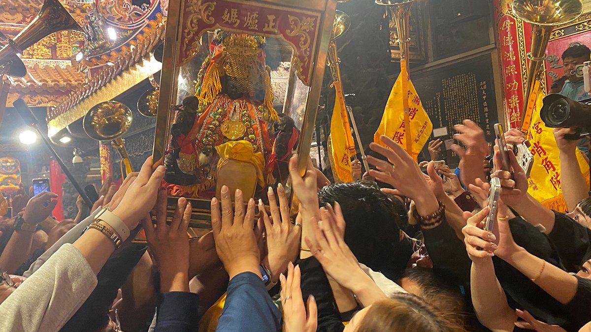 大甲媽乙巳年遶境圓滿回鑾　鄭照新恭迎安座祈福國泰民安