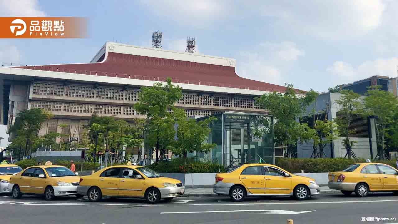 日女揭台灣計程車亂象！司機愛問私事、車況差引眾怒