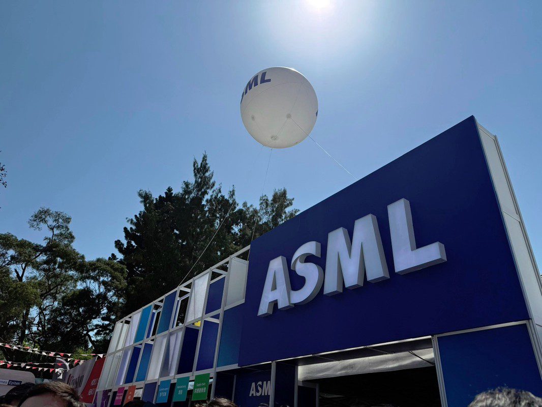 ASML接單遜色股價崩 川普關稅「未爆彈」恐撼動晶片產業