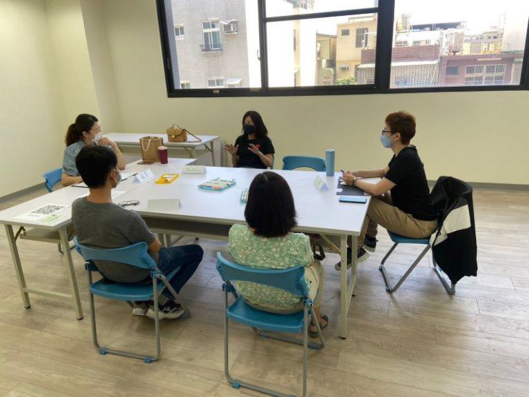 怎麼說? 如何聽? 　 竹縣推青少年溝通術讀書會