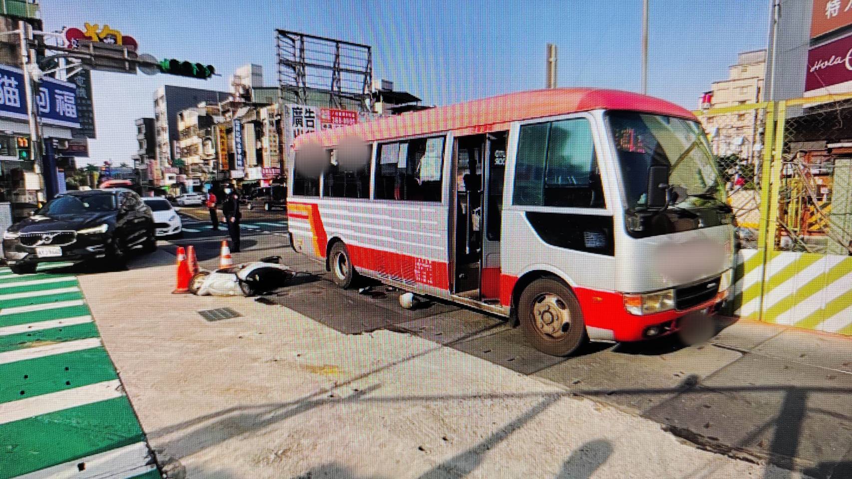 疑與大車並行驚險釀禍 八德7旬婦擦撞客運受傷送醫 疑與大車並行驚險釀禍 八德7旬婦擦撞客運受傷送醫