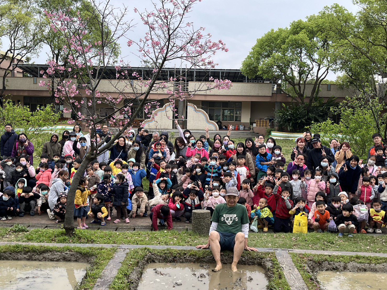 八德幼兒園推廣環境教育 學童親手插秧培養永續概念