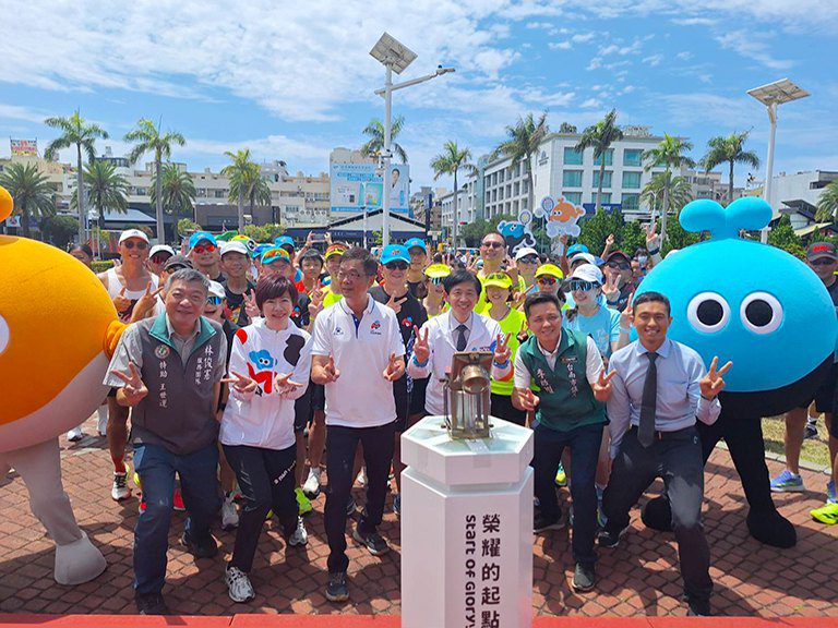 葉澤山迎全中運聖火暨安座　黃偉哲邀為選手加油分享榮耀！