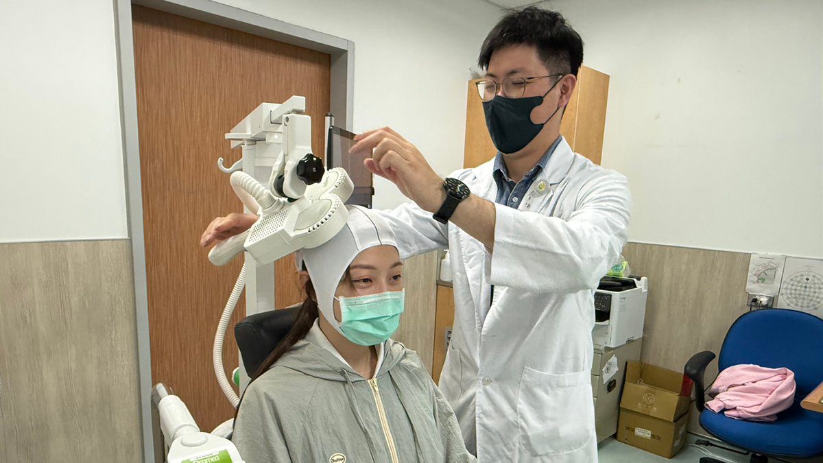 房仲女王腦中風陷昏迷　女兒不放棄治療喚醒媽媽的笑與淚