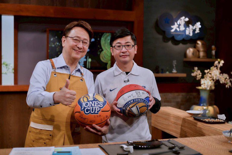 運動帶動觀光與金流 縣議會議長謝典林帶領彰化打出經濟好球 運動帶動觀光與金流 縣議會議長謝典林帶領彰化打出經濟好球