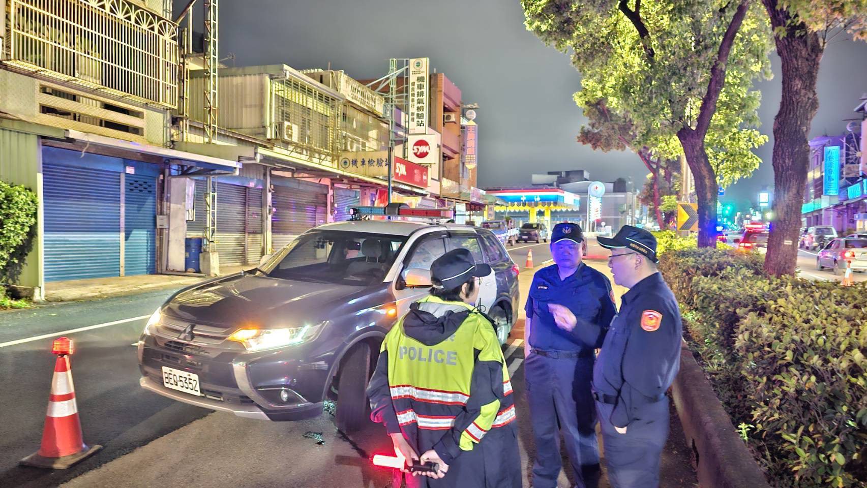 深夜出擊掃蕩治安死角 龍潭警雙管齊下護民平安 深夜出擊掃蕩治安死角 龍潭警雙管齊下護民平安