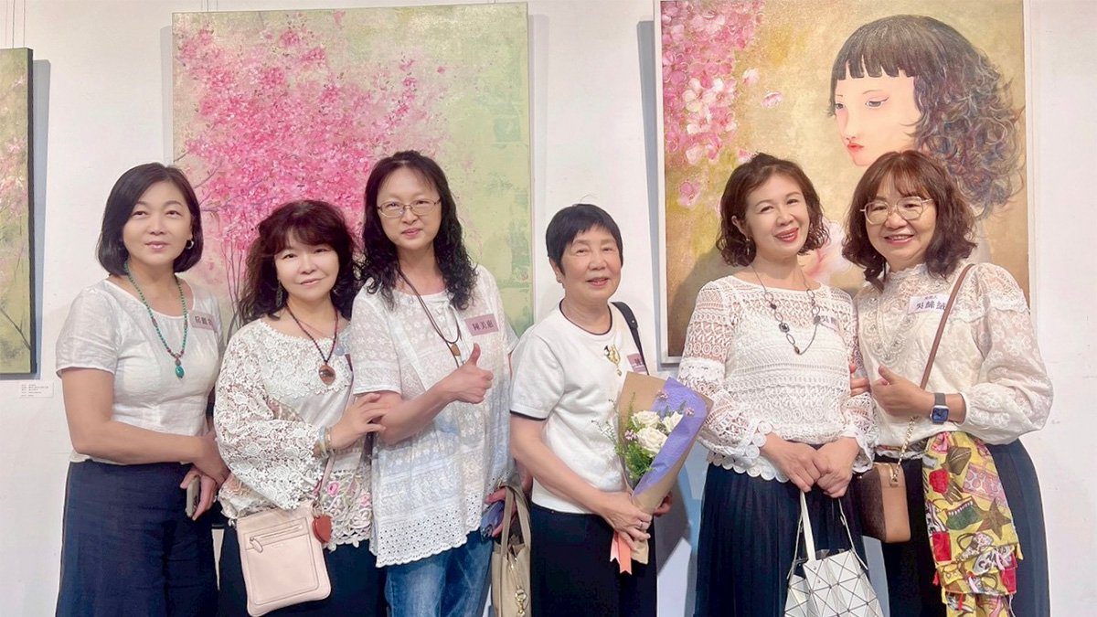 吳絲絨師生多媒材聯展盛大揭幕   台中屯區藝文中心展出49人創作