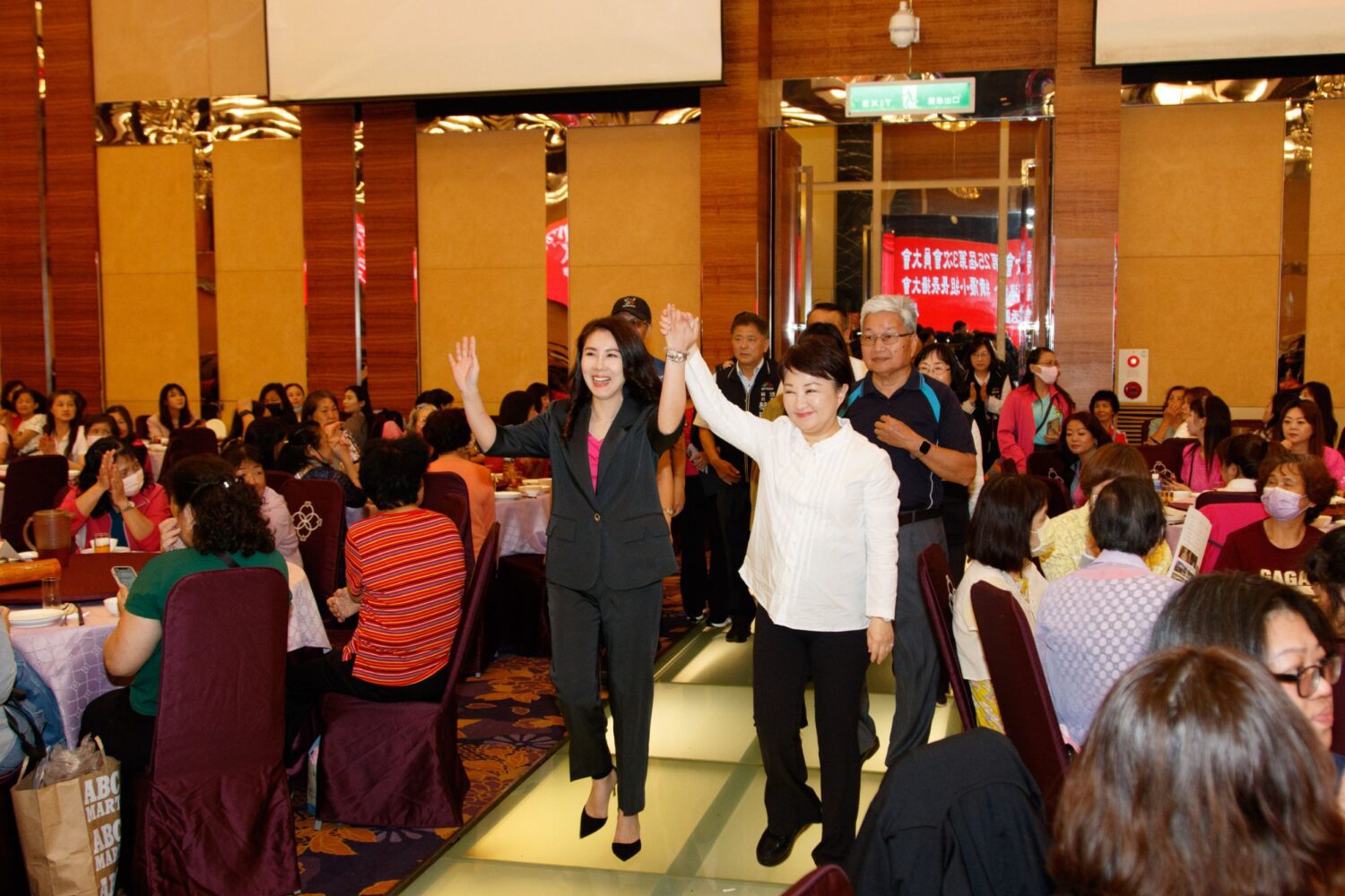 清水區婦女會表揚活動 市長盧秀燕：每一位都是「社會典範」！