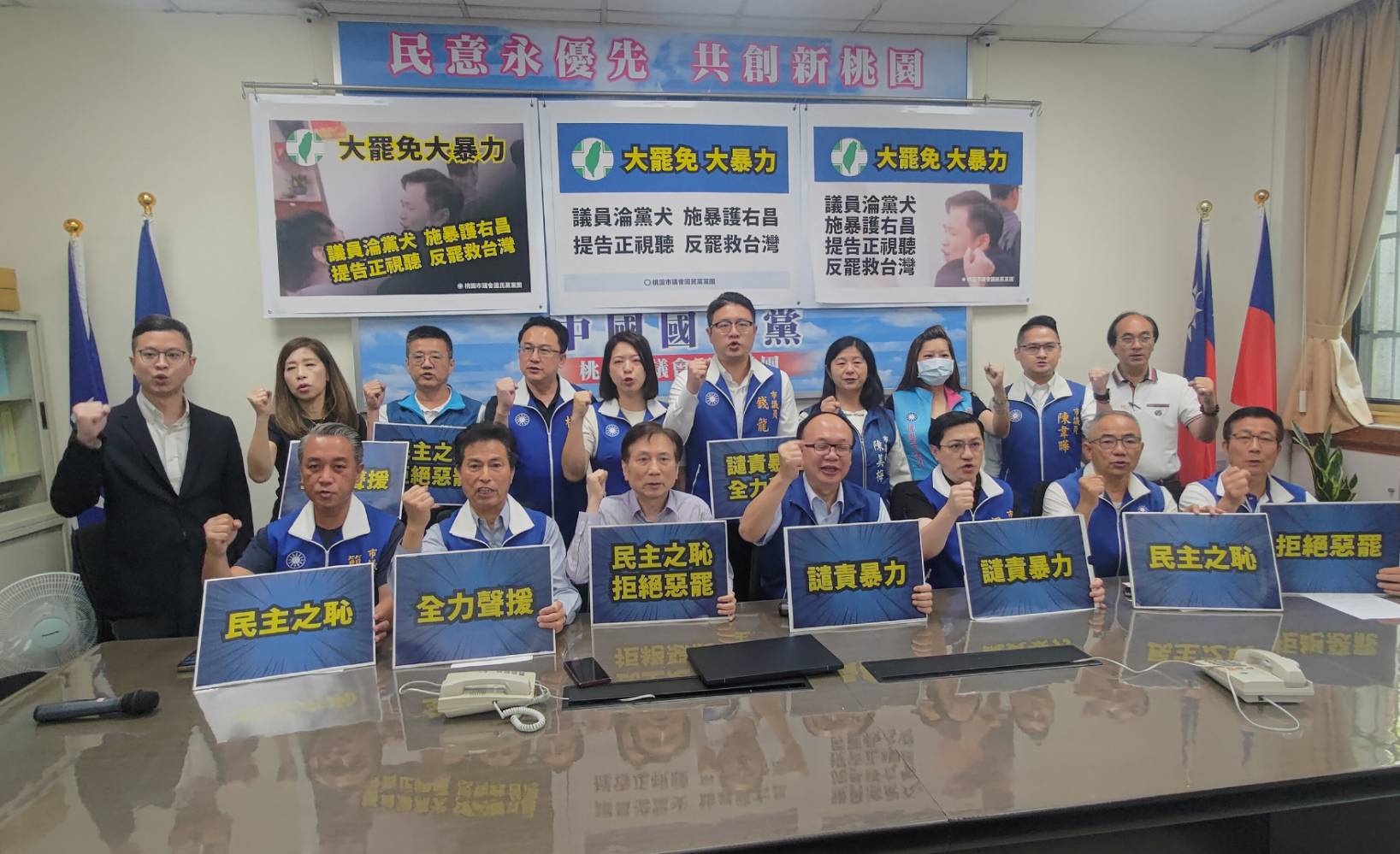 與民進黨議員爆肢體衝突 詹江村「傷勢曝光」將提告 與民進黨議員爆肢體衝突 詹江村「傷勢曝光」將提告