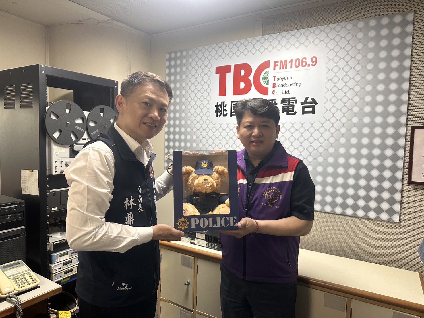 中壢警長電台獻聲 為青少年築起安全防線 中壢警長電台獻聲 為青少年築起安全防線