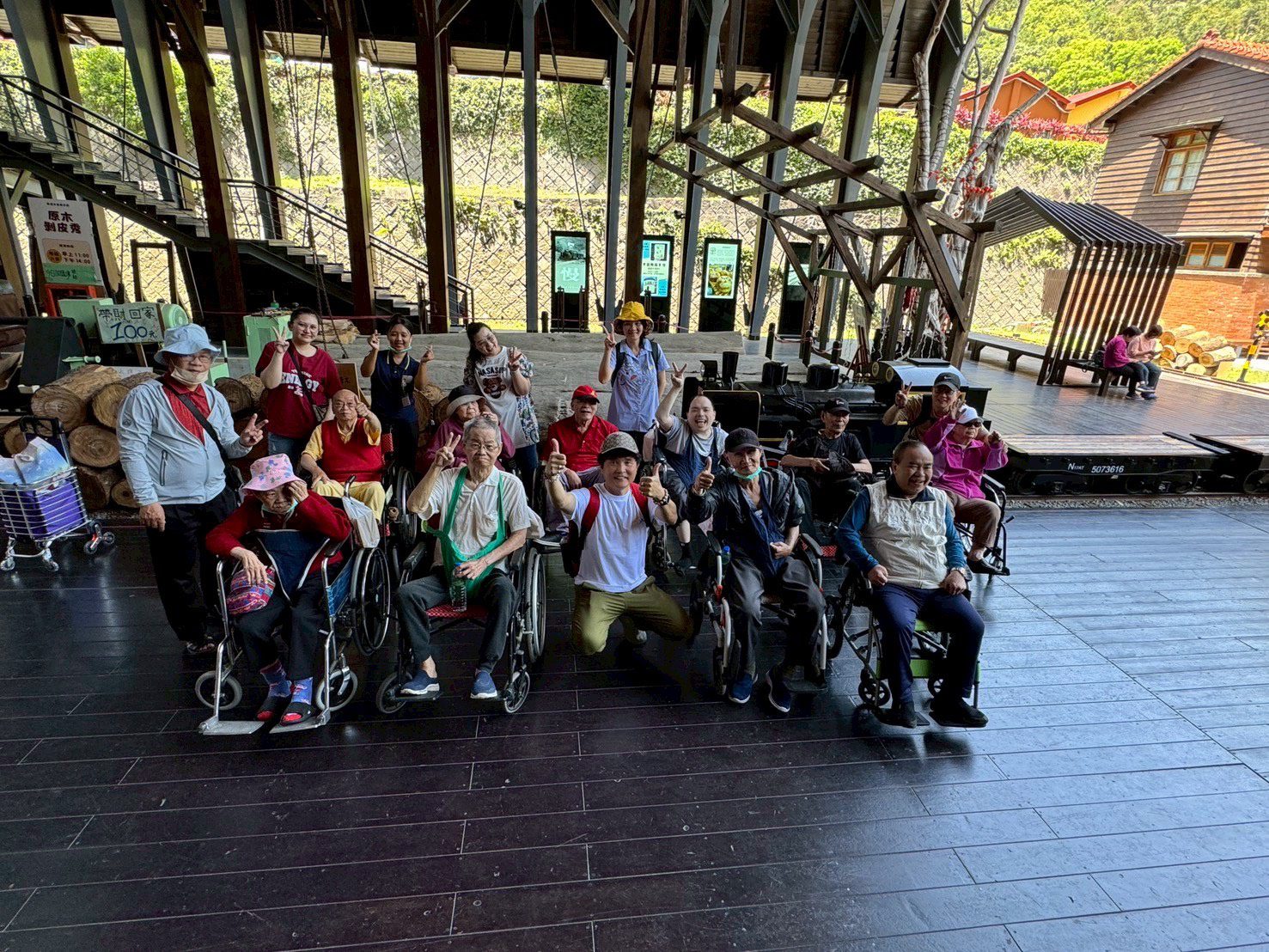 埔榮養樂居舉辦社區適應戶外活動     走入社區融合在地