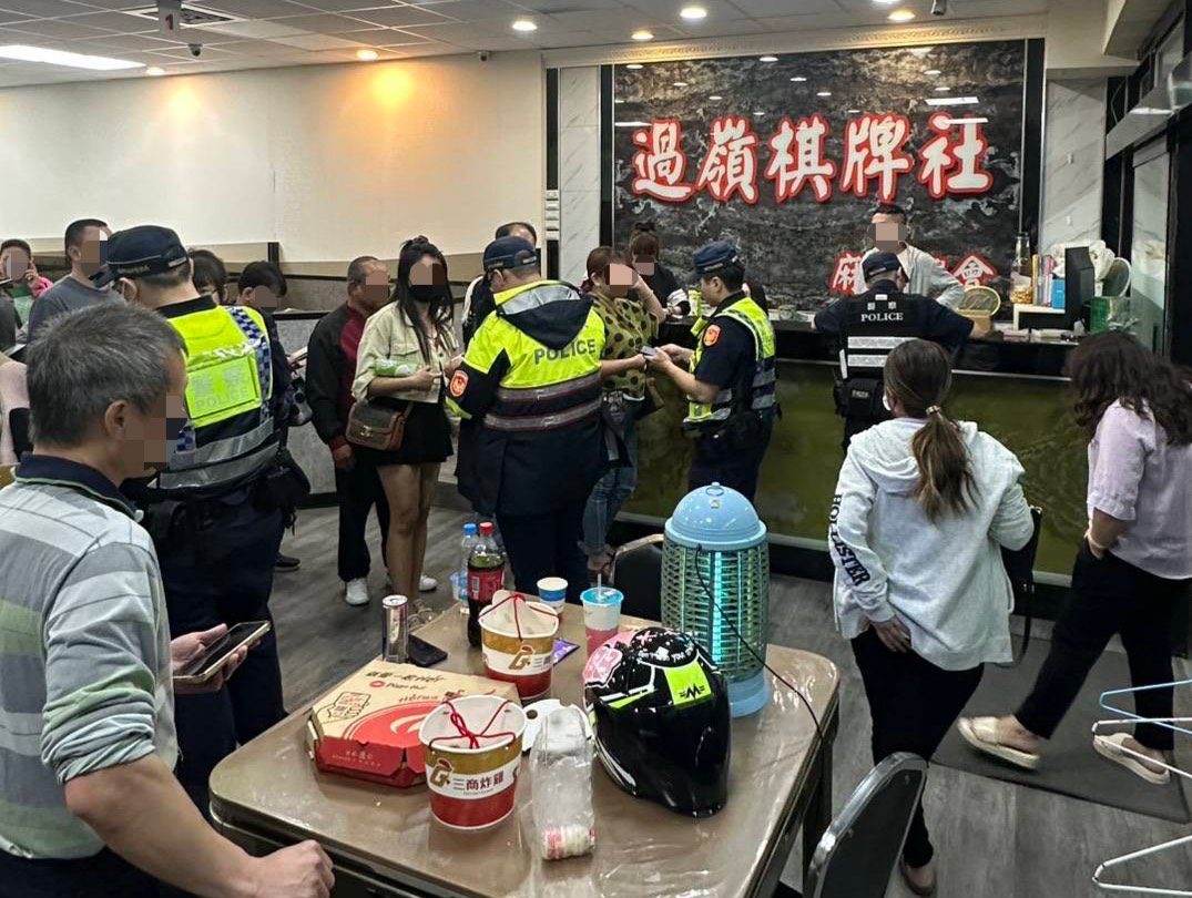 楊梅警威力臨檢掃蕩 維持治安平穩