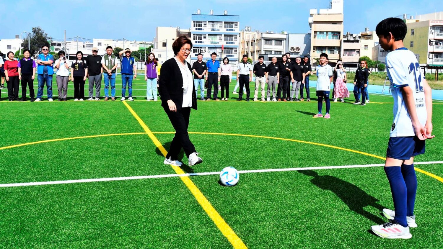 鹿江國際中小校慶足球場啟用　公辦雙語學校將增設高中部