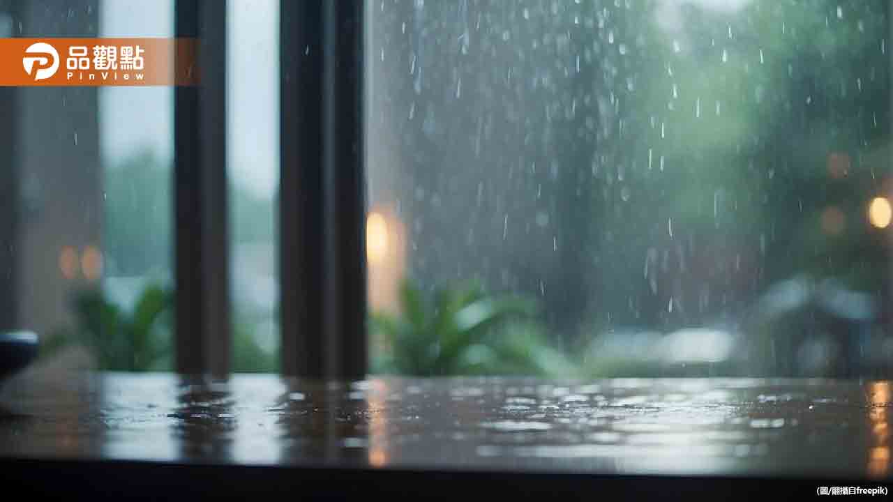鋒面來襲！全台大雨狂炸　週末驟降10度