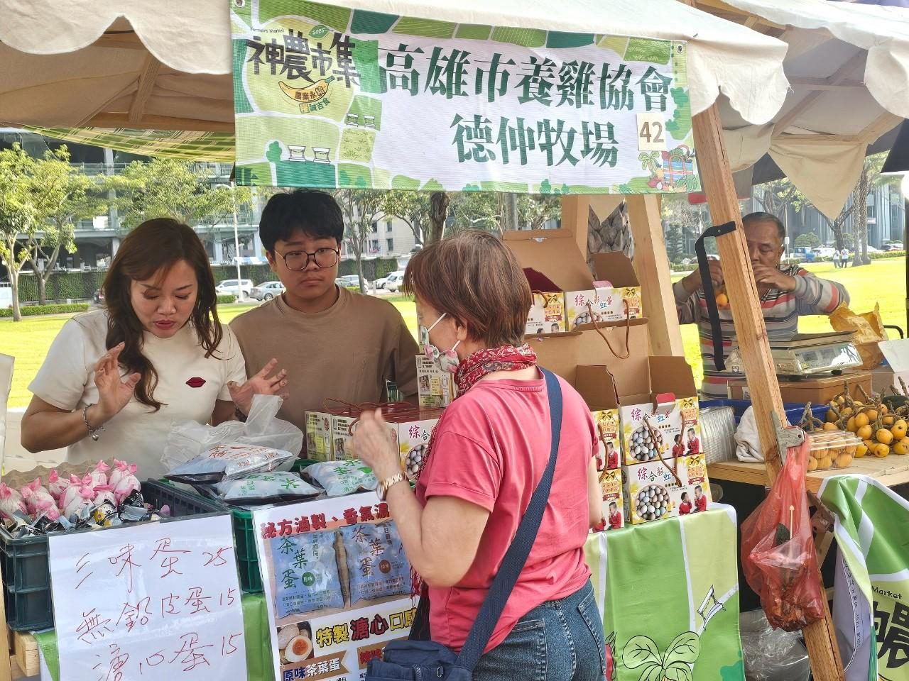 高雄農業局推廣大樹鳳梨正當時 神農市集搭建產銷平台