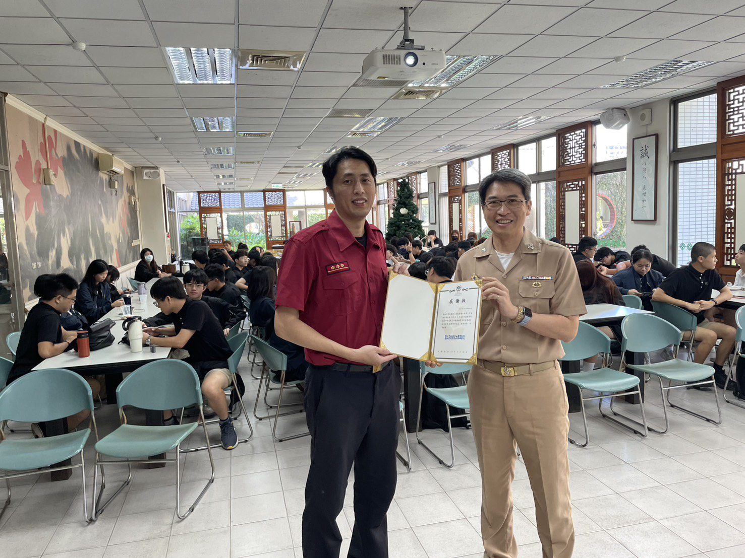 高餐大與高桂分隊聯手宣導 提升學子居家防火能力 高餐大與高桂分隊聯手宣導 提升學子居家防火能力