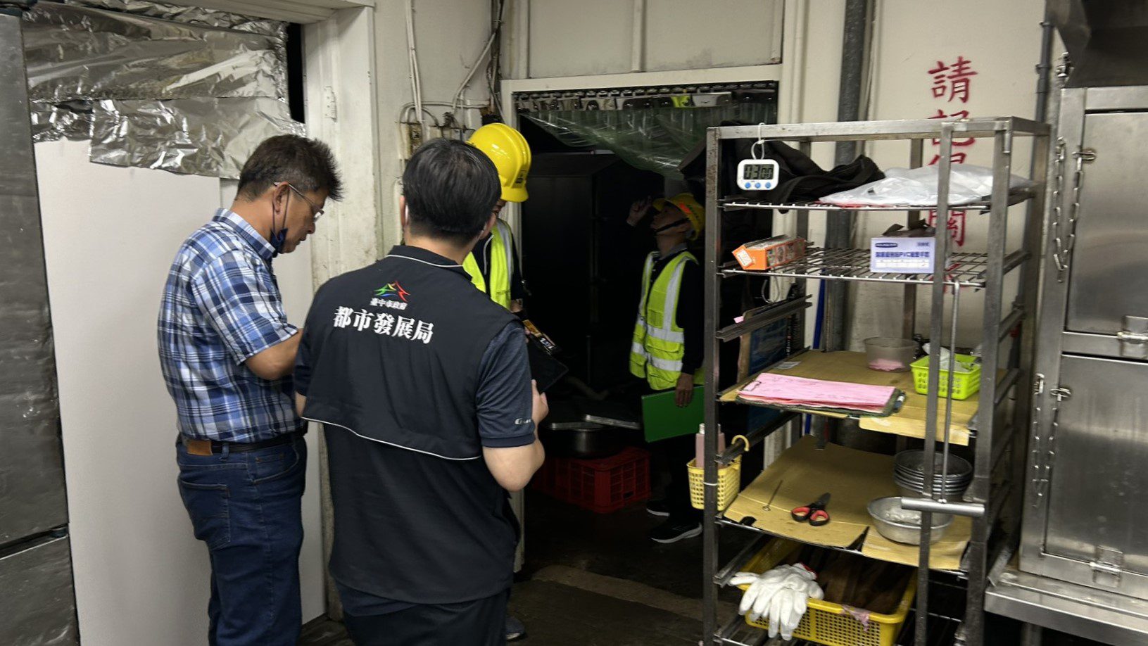 台中大型餐飲業聯合稽查無重大違規 3家業者廚房設備勸導改善 台中大型餐飲業聯合稽查無重大違規 3家業者廚房設備勸導改善