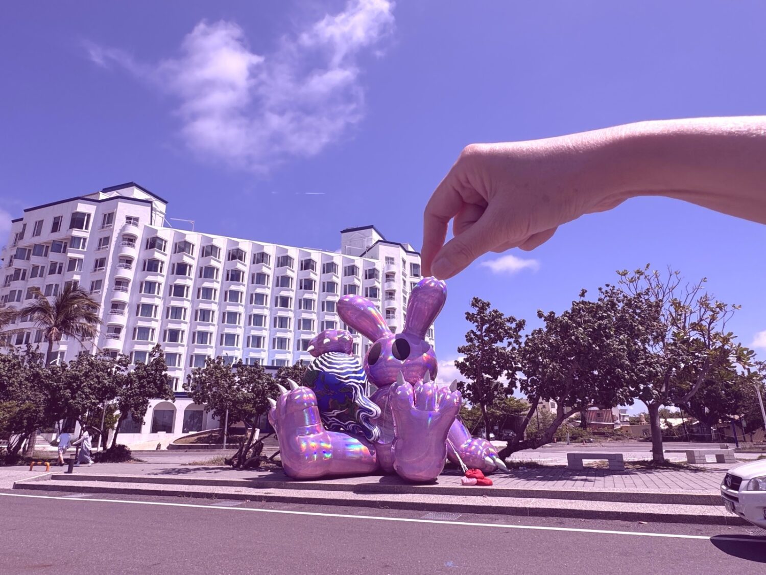 屏東海口港怪獸代班全員集合中 萌樣曝光 民眾驚呼連連