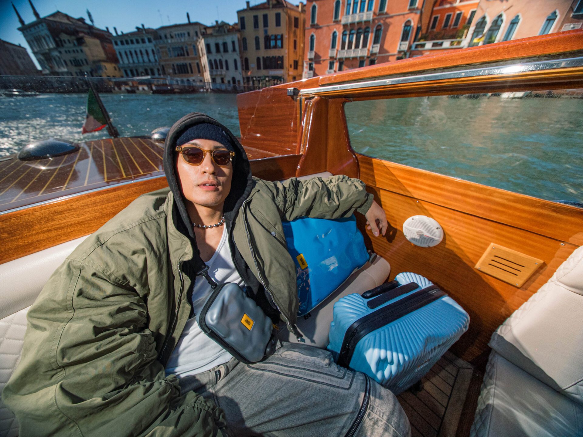 黃宣遊威尼斯和瘋狂老外坐「貢多拉」　小舟穿梭水鄉澤國