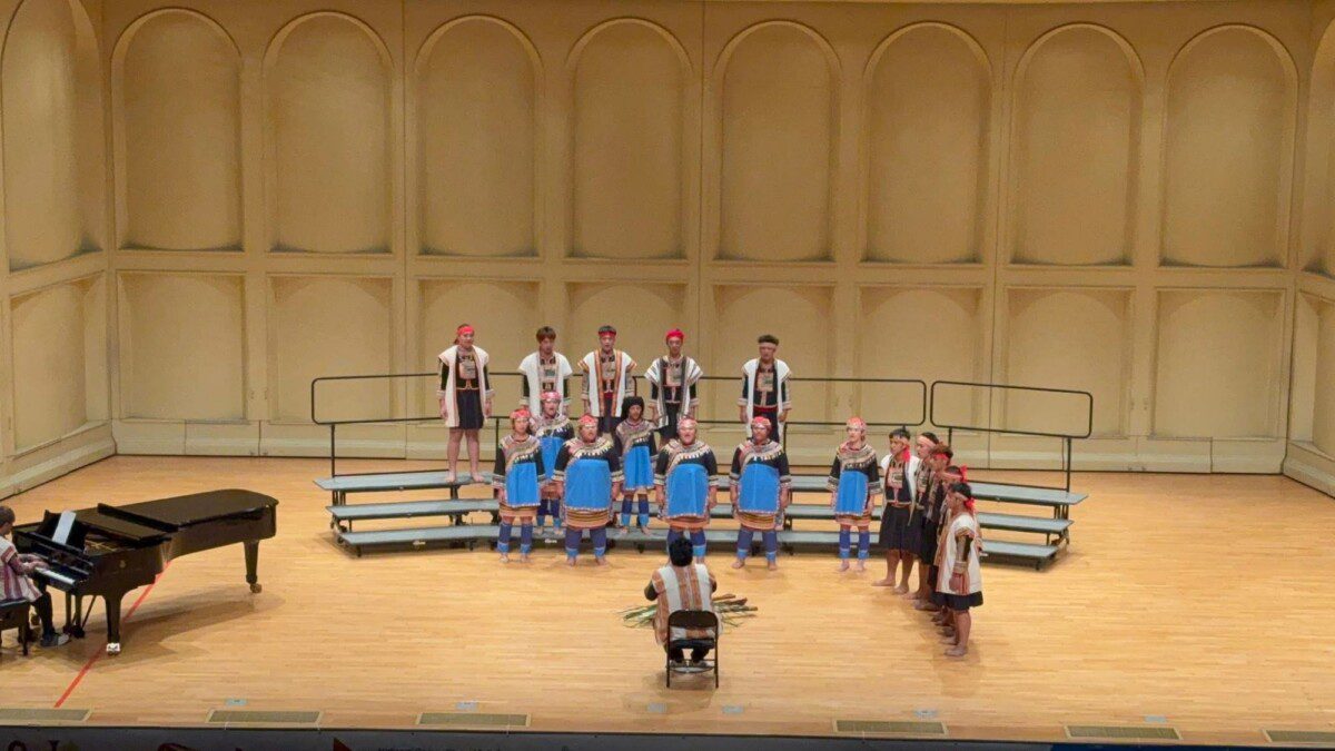 台東首見紀錄! 國立關山工商布農族歌謠隊勇奪「113學年度全國鄉土歌謠比賽特優」殊榮 台東首見紀錄! 國立關山工商布農族歌謠隊勇奪「113學年度全國鄉土歌謠比賽特優」殊榮