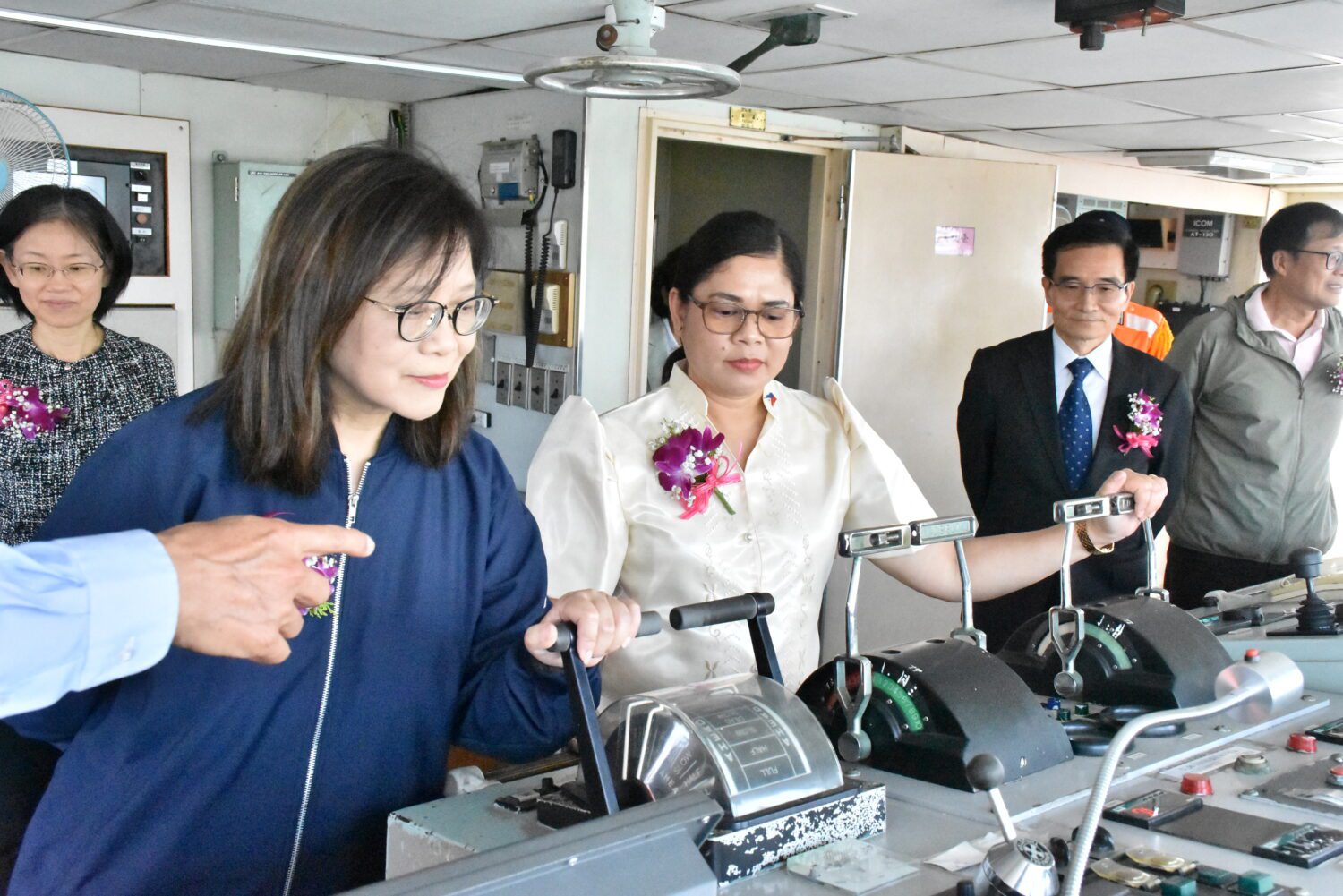 菲國官員出席海巡艦除役 感謝偉星艦13年逾19次對菲國民救援 管碧玲：見證海巡鋼鐵意志與人道柔情