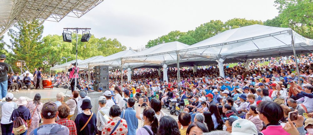 寓教於樂x雅俗共賞 親子音樂會聲樂家簡文秀與民眾嗨唱螢火蟲之歌 寓教於樂x雅俗共賞 親子音樂會聲樂家簡文秀與民眾嗨唱螢火蟲之歌