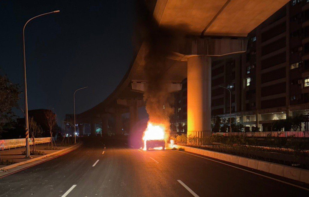 八德火燒車釀1死 起火原因待查