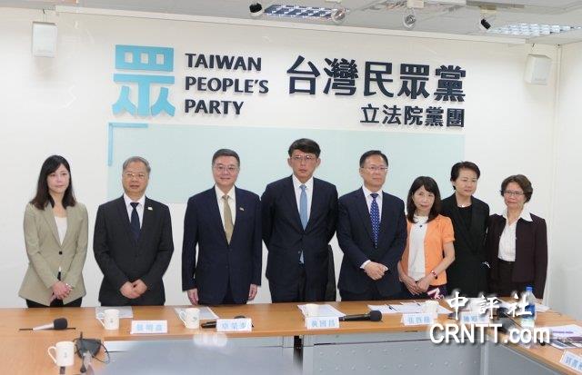 黃國昌嗆卓榮泰要4100億　只拿3頁資料