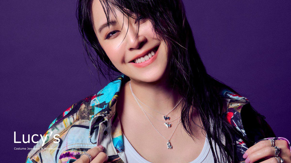 黃小柔十年愛犬情深 推「I Love Dog摺紙狗」飾品 黃小柔十年愛犬情深 推「I Love Dog摺紙狗」飾品