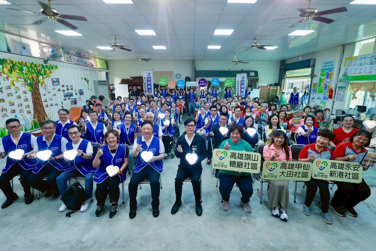 陳其邁出席馨心學堂始業式 盡方縮短城鄉數位落差