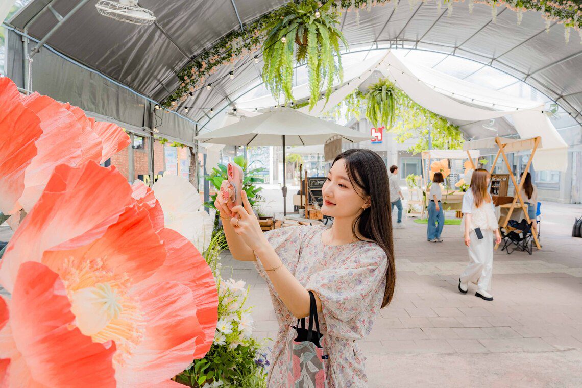 漾新聞|文化局在駁二蓋了一座夢幻花房　花漾市集本週末浪漫登場！