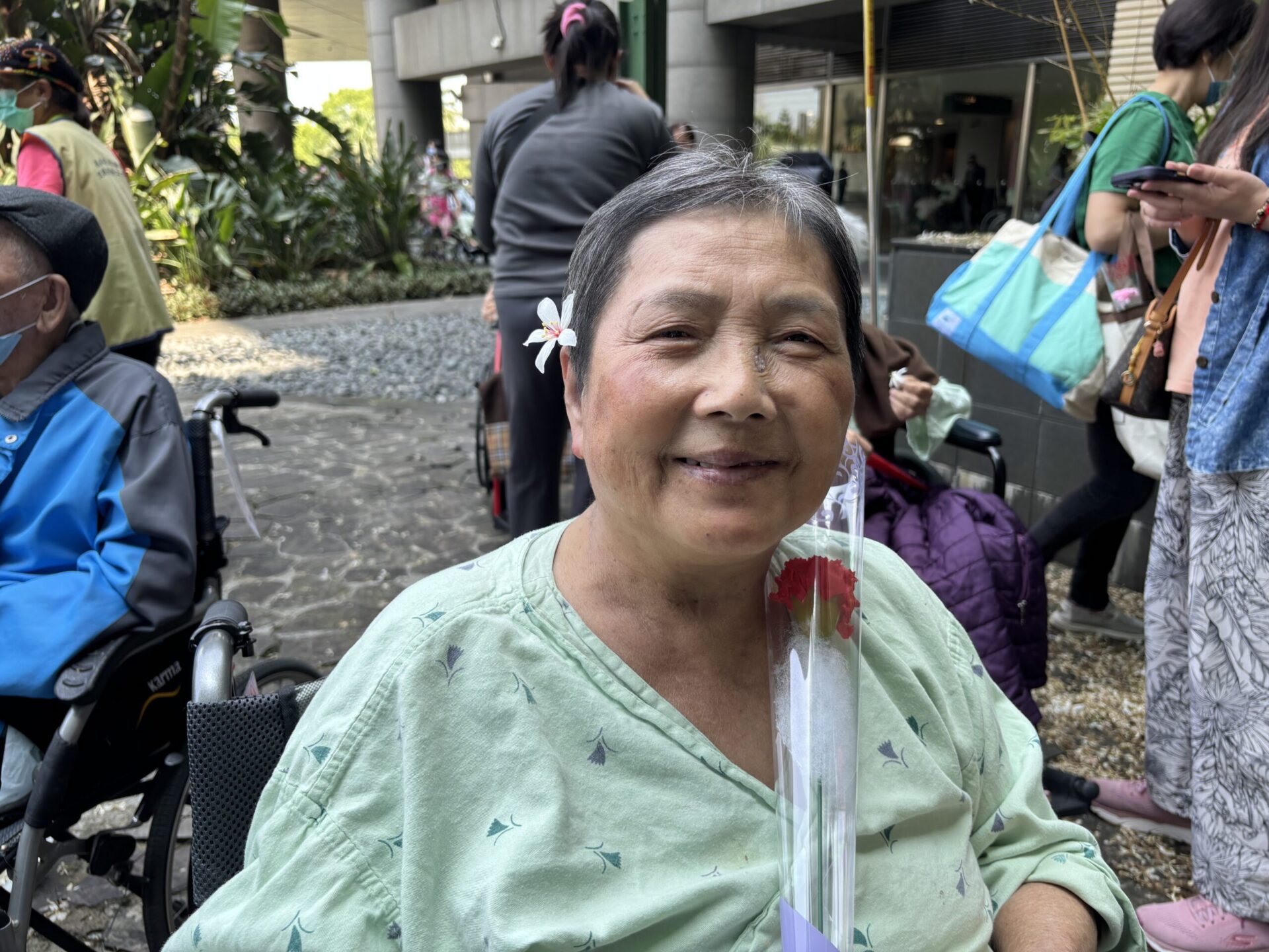 桃園長庚歡慶母親節 陪民眾賞桐感受音樂魅力 桃園長庚歡慶母親節 陪民眾賞桐感受音樂魅力