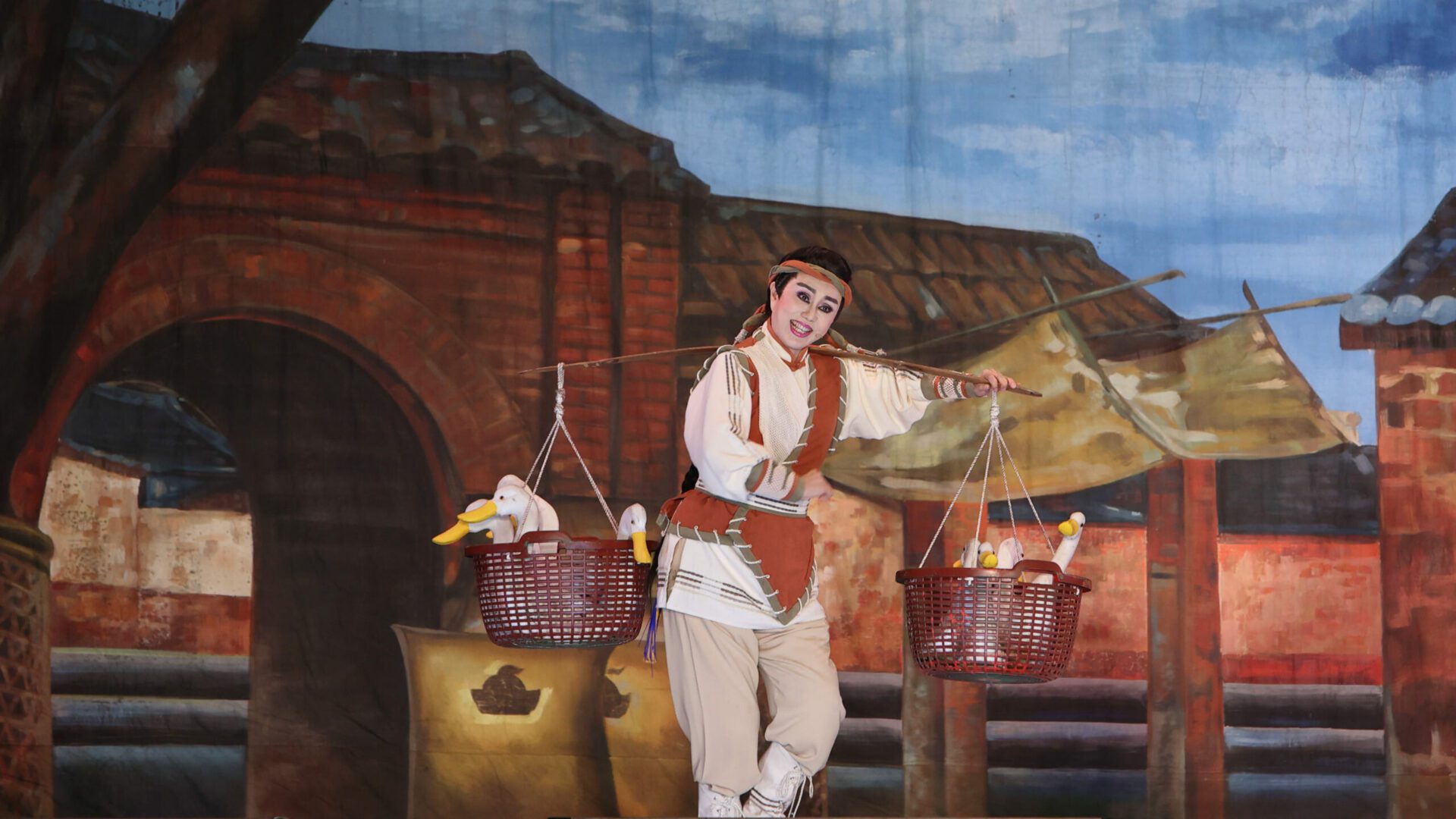 迎接竹林山寺巡迴媽駐駕 明華園《鴨母王》5/3登蘆竹誠聖宮 迎接竹林山寺巡迴媽駐駕 明華園《鴨母王》5/3登蘆竹誠聖宮