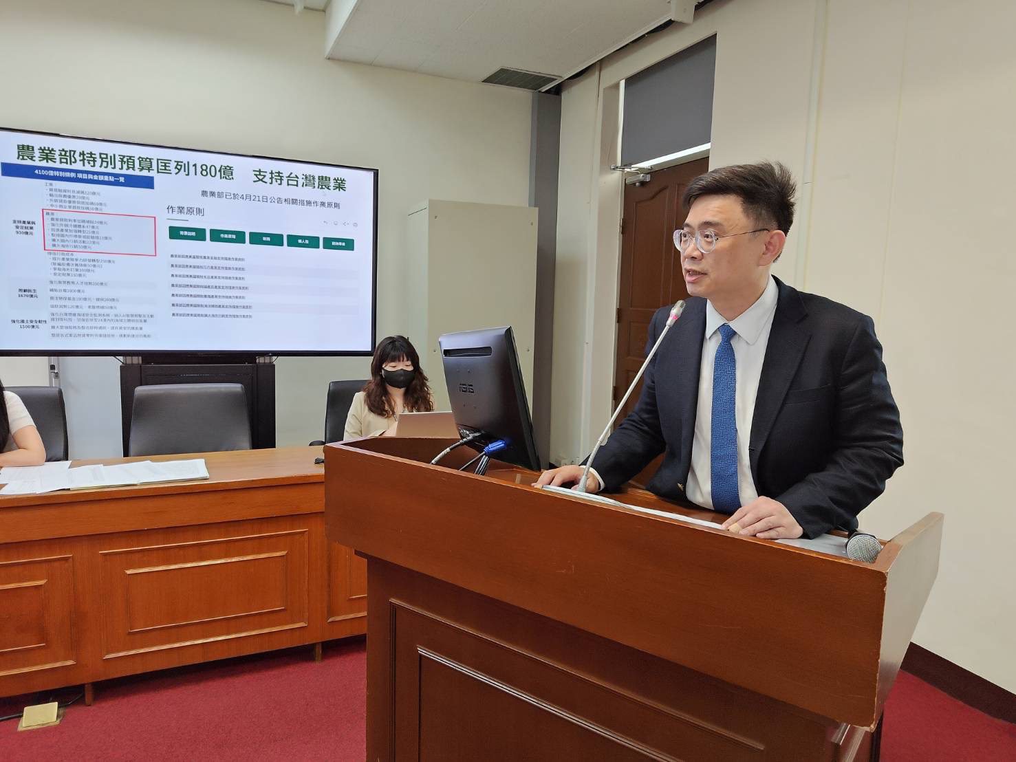 賴瑞隆關心關稅對遠洋漁業衝擊與動保立法進度 農業部承諾加強辦理 賴瑞隆關心關稅對遠洋漁業衝擊與動保立法進度 農業部承諾加強辦理