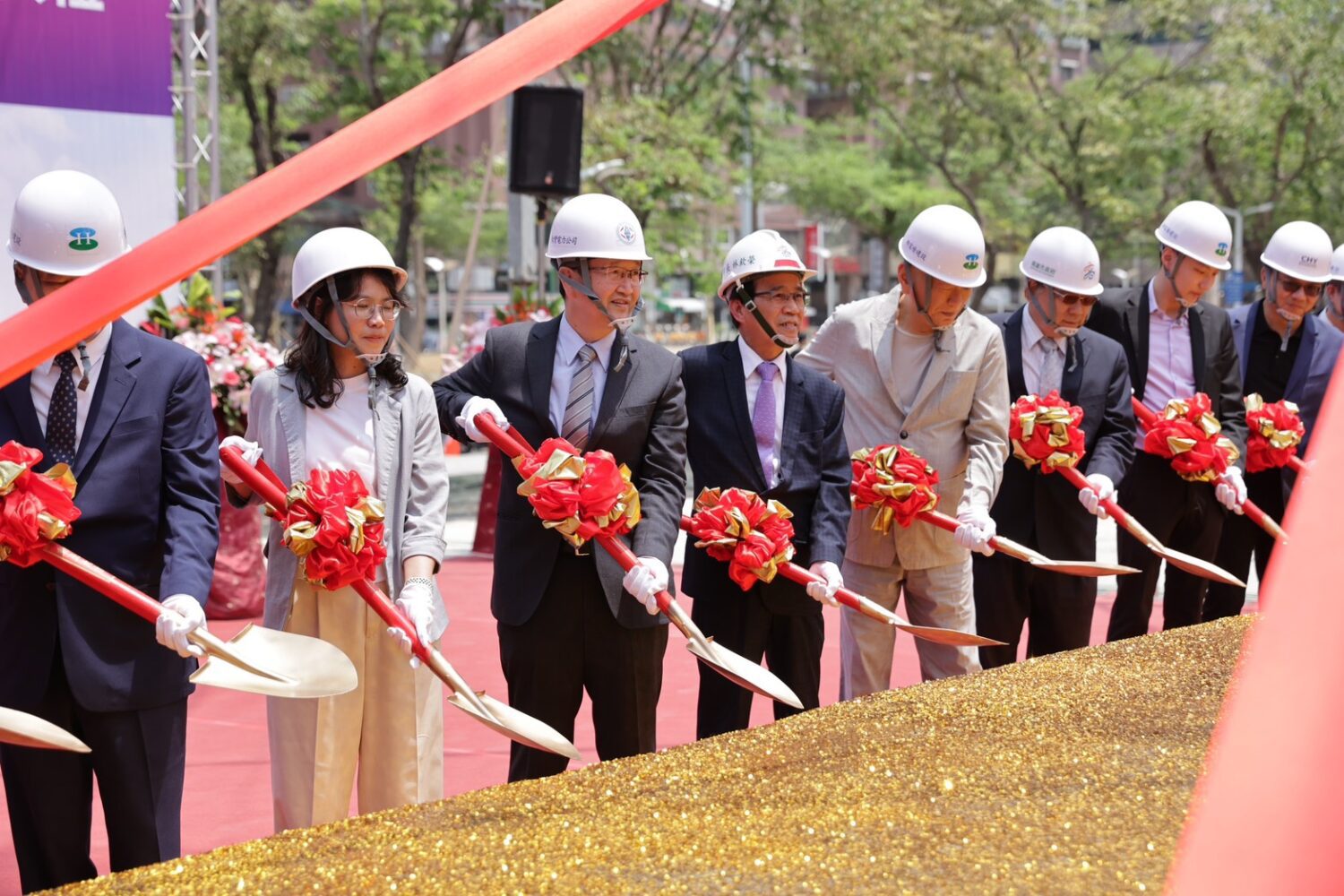 高雄亞灣2.0首件公辦都更案動工 特貿三北基地建構智慧淨零新地標 高雄亞灣2.0首件公辦都更案動工 特貿三北基地建構智慧淨零新地標