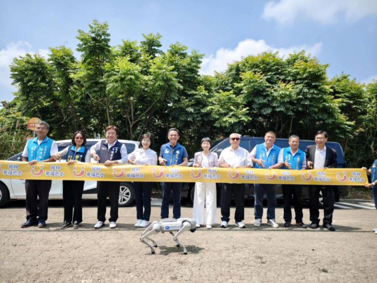 芎林幸福巴士4路線今通車 往返竹北高鐵、竹東好方便! 芎林幸福巴士4路線今通車 往返竹北高鐵、竹東好方便!