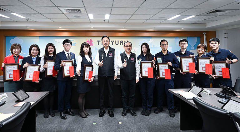 警銀合力攔阻詐騙逾1,900萬元　15位有功人員榮獲表揚