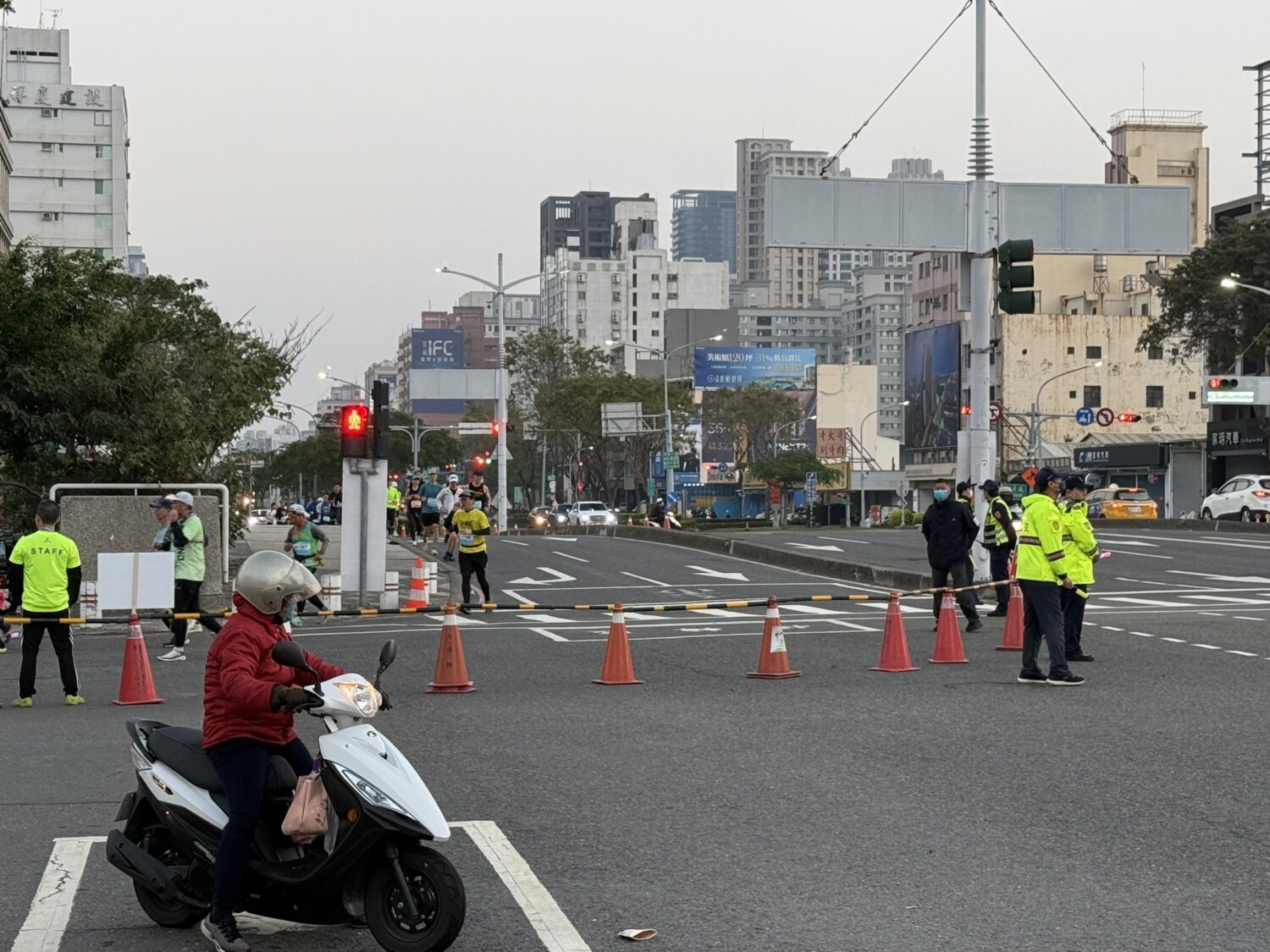 高適警方動員256警義交人力 ZEPRO RUN半馬賽事交管最佳化 高適警方動員256警義交人力 ZEPRO RUN半馬賽事交管最佳化