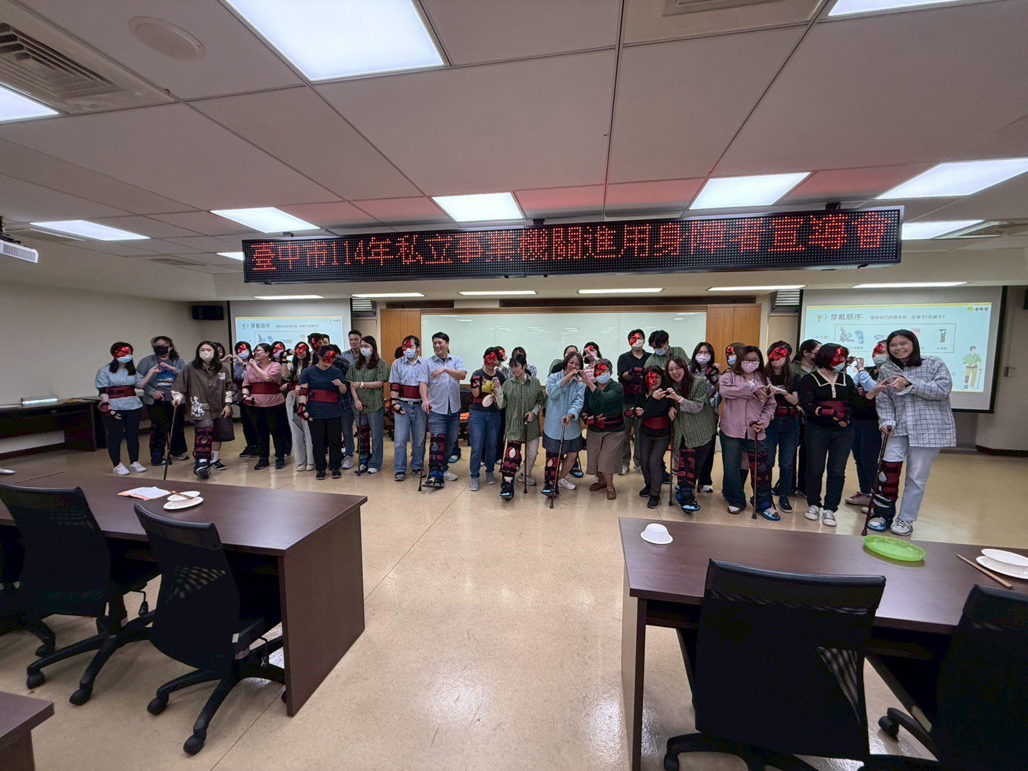 結合障礙體驗推動職場共融！　中市勞工局舉辦身心障礙者進用宣導會