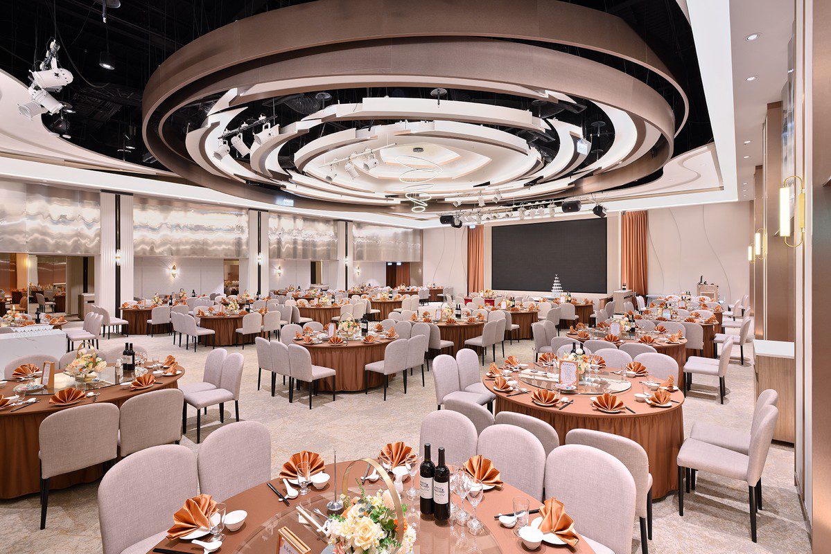 擲出好運!晶宴會館推擲筊挑戰 婚宴最高省三萬 工商桌菜折扣無上限 擲出好運!晶宴會館推擲筊挑戰 婚宴最高省三萬 工商桌菜折扣無上限