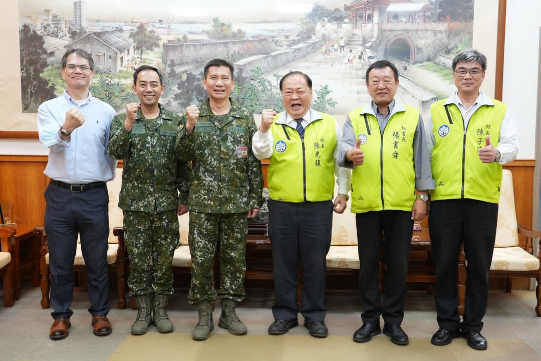 澎防部新任指揮官陳俊源拜會陳光復深化交流 澎防部新任指揮官陳俊源拜會陳光復深化交流