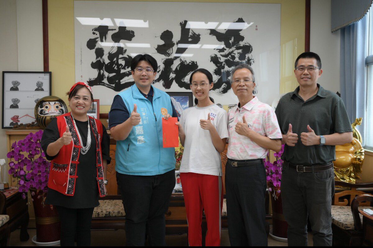 花蓮女中紀宥安挺進辯論世界賽 市長魏嘉彥號召各界助圓夢 花蓮女中紀宥安挺進辯論世界賽 市長魏嘉彥號召各界助圓夢