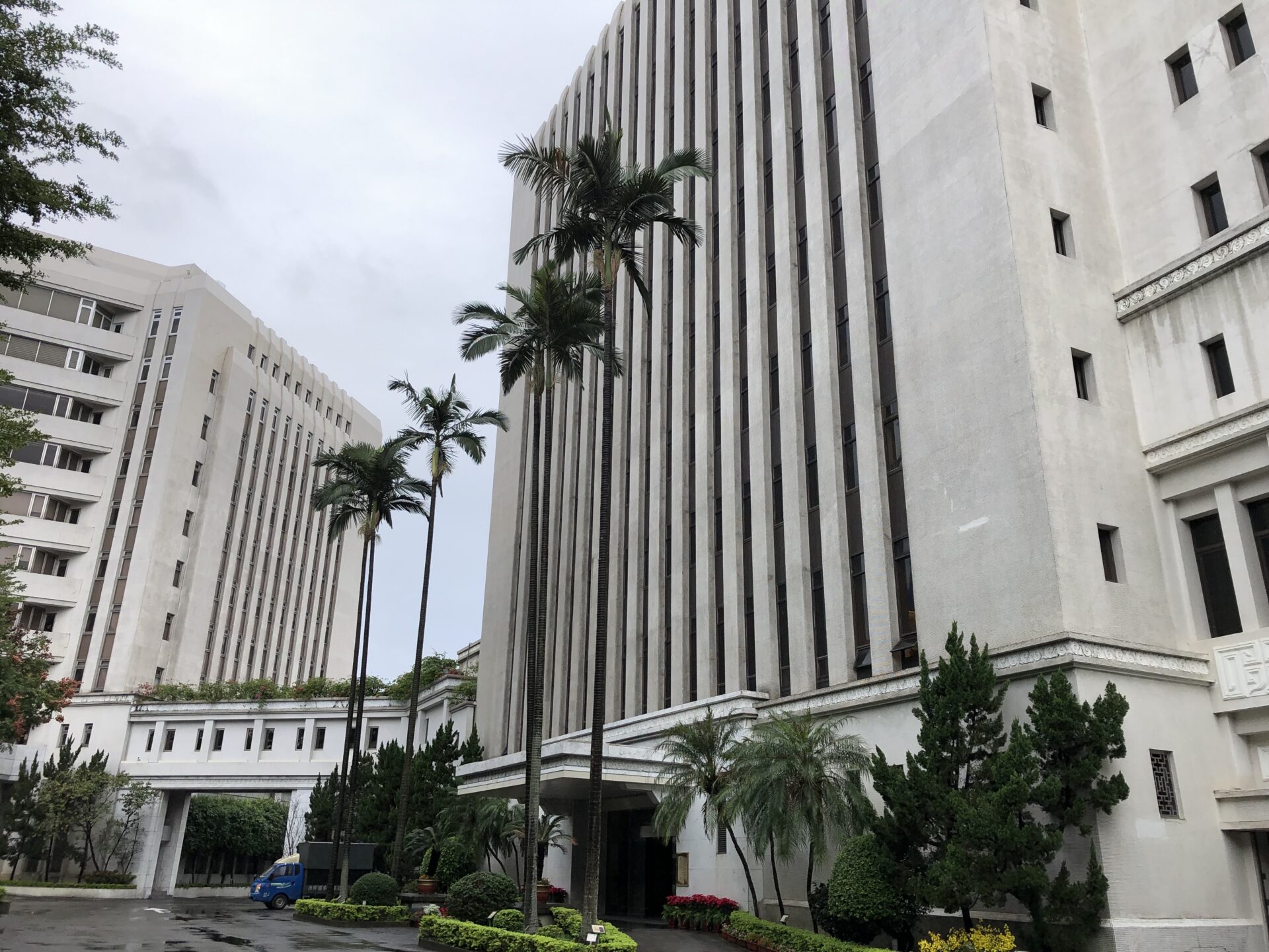 台幣兌美元今天狂升9.53角!累計今年升值5.5% 央行出手了 台幣兌美元今天狂升9.53角!累計今年升值5.5% 央行出手了