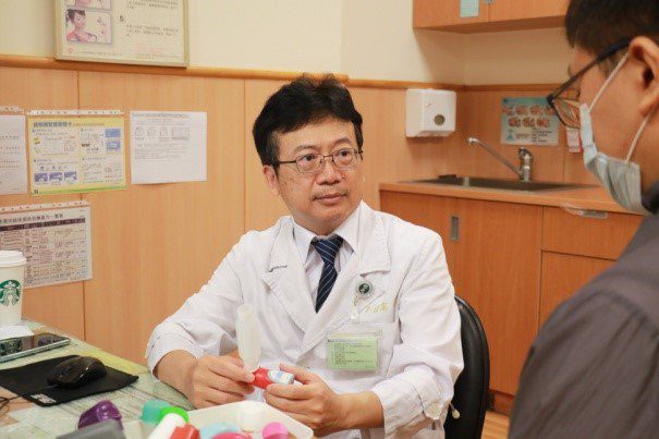 世界氣喘日 台中慈濟團隊鐵三角照護氣喘病友 世界氣喘日 台中慈濟團隊鐵三角照護氣喘病友