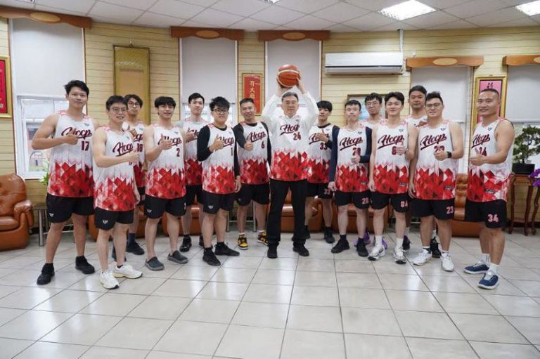 竹市警啟動降壓雙箭 邱臣遠:鼓勵員警養成運動習慣助身心靈紓壓 竹市警啟動降壓雙箭 邱臣遠:鼓勵員警養成運動習慣助身心靈紓壓